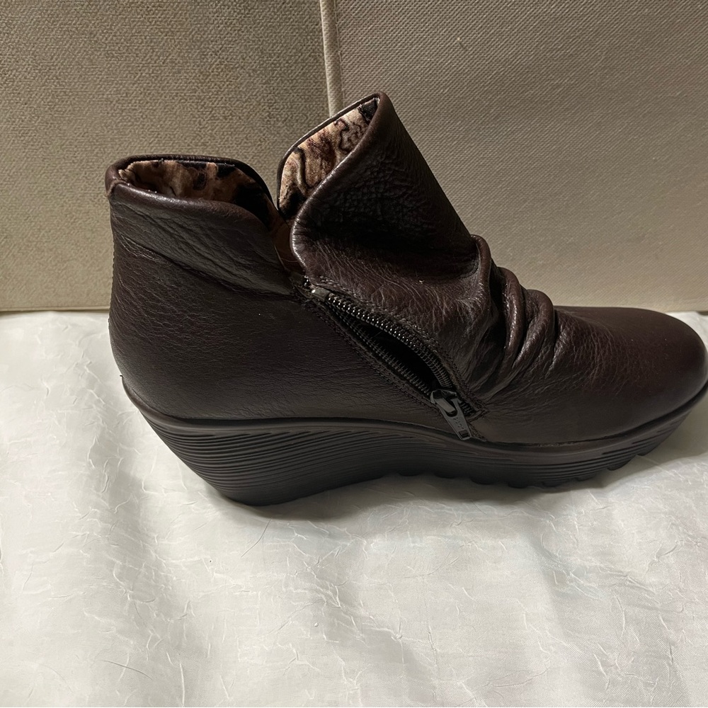 Skechers wedge ankle boots